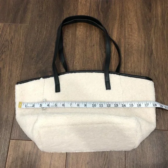 Neiman Marcus White Sherpa Shearling Tote Bag Faux Fur w/ Matching Small Bag - Picture 9 of 14